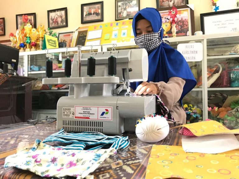 Berdayakan Mitra Binaan, Pertamina Salurkan Produk UMKM Bantu Tangani Covid-19