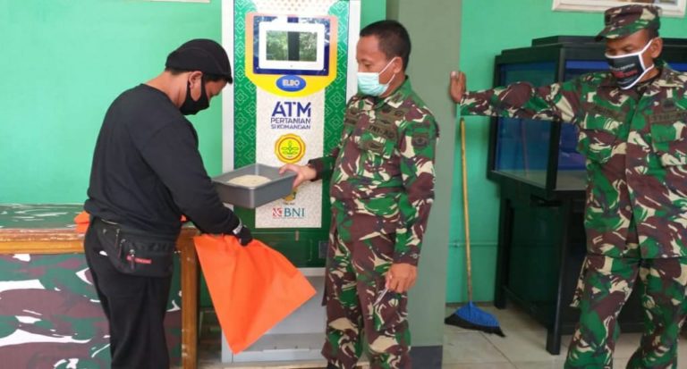 ‘ATM Pertanian Si Komandan’ Kodim Depok Salurkan 17,5 Ton Beras untuk Warga Terdampak Covid-19