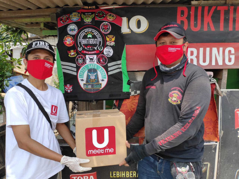 Cegah Penyebaran Covid-19, Telkom UMeetMe Bagikan 10.000 Masker Melalui Gerakan #TetapBerbagi