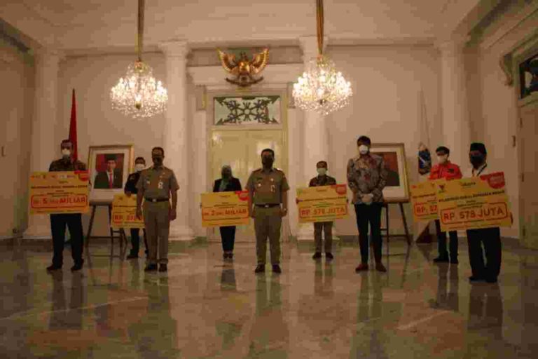Pemprov DKI Dapat Bantuan Rp 5,78 M dari Indosat untuk Tangani Covid-19