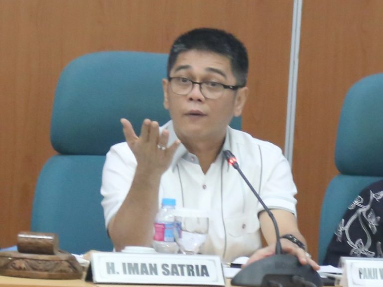 Respon Keluhan Wali Siswa Soal Paket Internet, DPRD DKI Janji Bakal Tegur Dinas Pendidikan