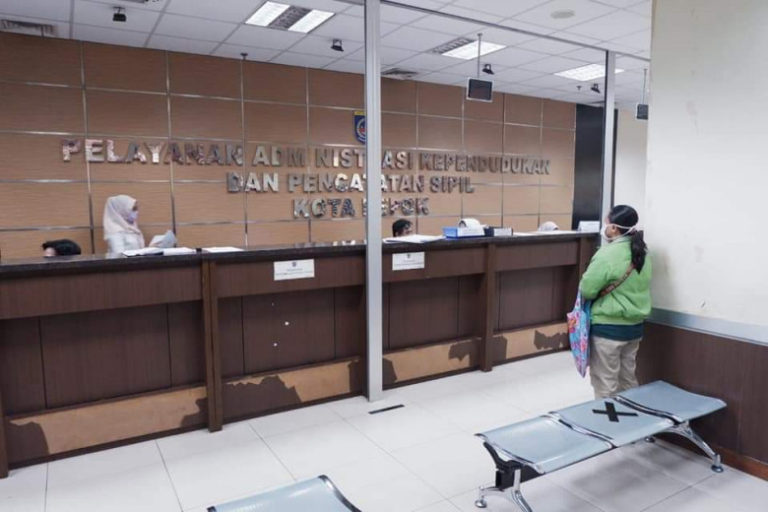 Covid-19 Mengganas, Kantor Disdukcapil Depok Dilockdown