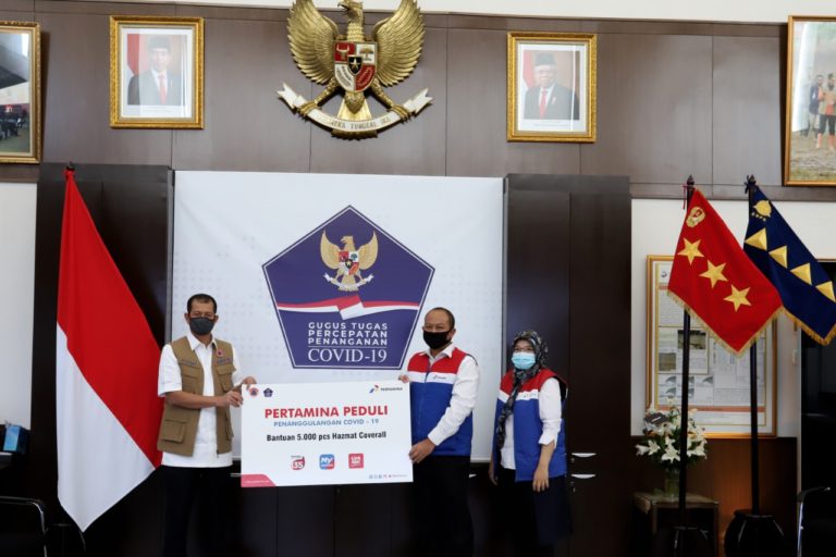 Putus Mata Rantai Sebaran Covid-19, Pertamina Beri Bantuan 5.000 APD kepada BNPB
