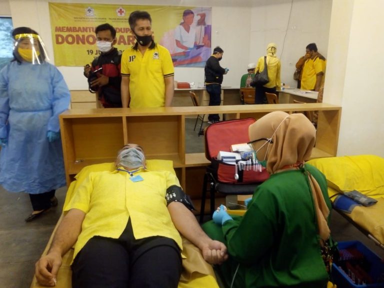 Golkar DKI Targetkan 100 Kantong Darah untuk PMI