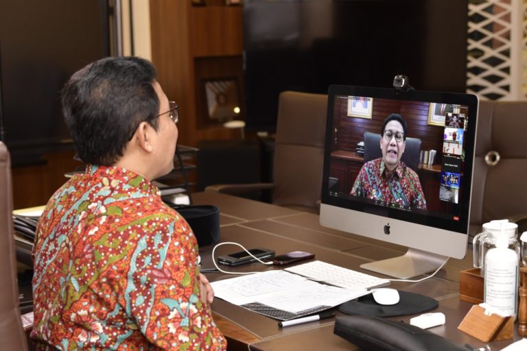 Pesan Mendes ke Mahasiswa KKN: Edukasi Warga Desa soal New Normal