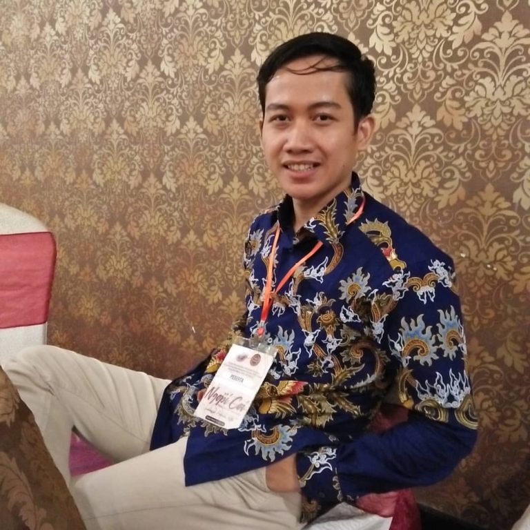 Aklamasi dalam Suksesi Ketum Partai Politik