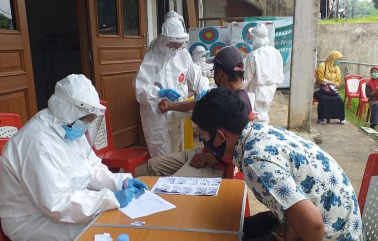 60 Warga di Perumahan Bella Cassa Depok Jalani Rapid Test