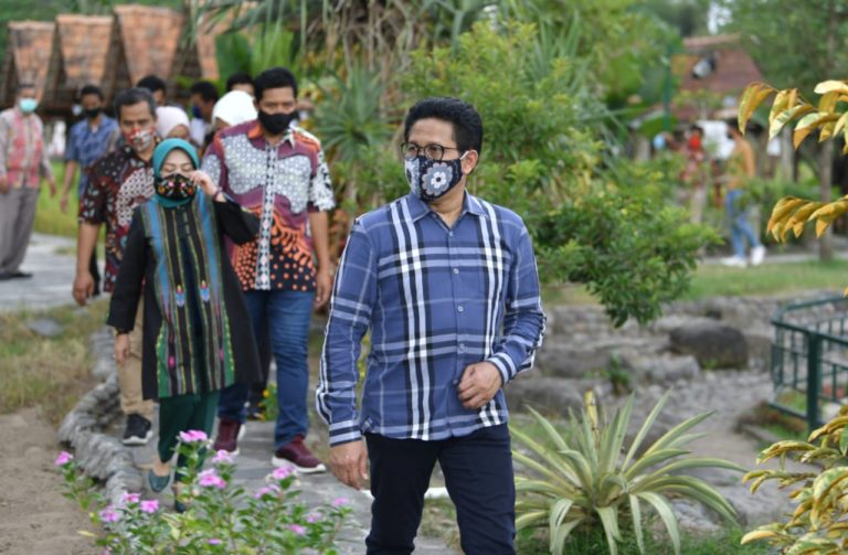 Kades dan Pendamping Desa Diminta Terjun Langsung Bantu Korban Banjir Masamba