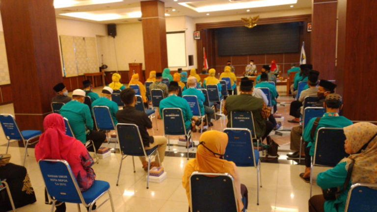 Ratusan Guru Ngaji di Depok Terima Dana Insentif Covid-19