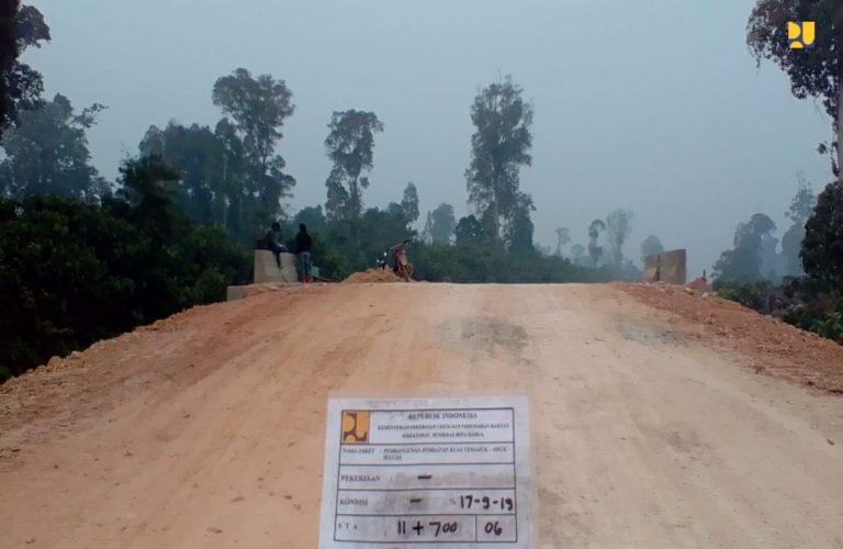 Pembangunan Jalan Paralel Perbatasan Kalbar Telah Tembus Seluruhnya Sepanjang 811 Km