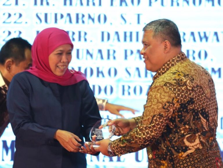 Kepala Bappeda Meninggal Dunia, Khofifah: Duka Mendalam Bagi Keluarga Besar Pemprov Jatim