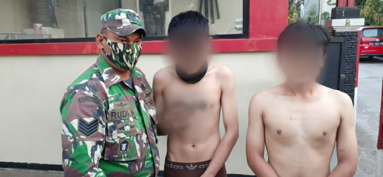 Curi Burung Love Bird, Dua Pemuda Bersenpi di Depok Diamankan Babinsa