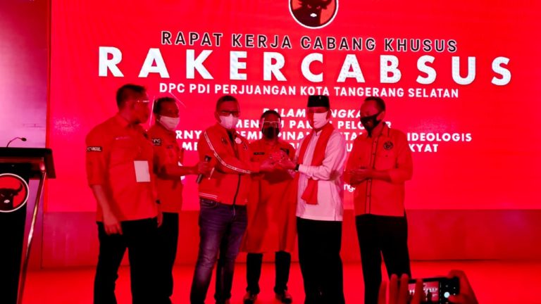 Ini Pesan Sekjen PDIP ke Paslon Muhamad-Rahayu