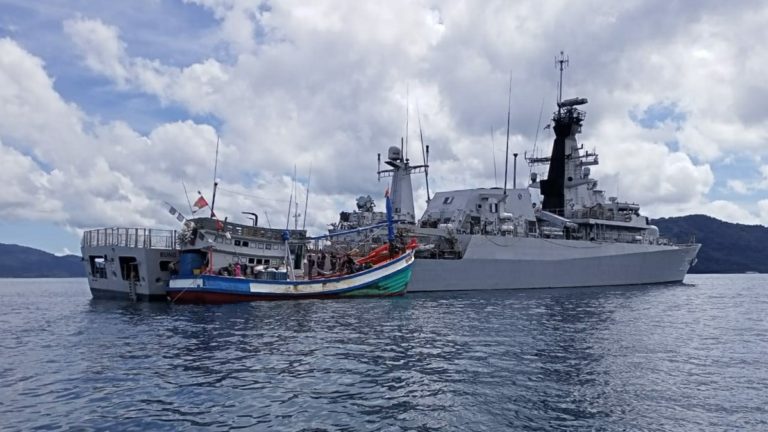 TNI AL Kembali Tangkap KIA Vietnam di Laut Natuna