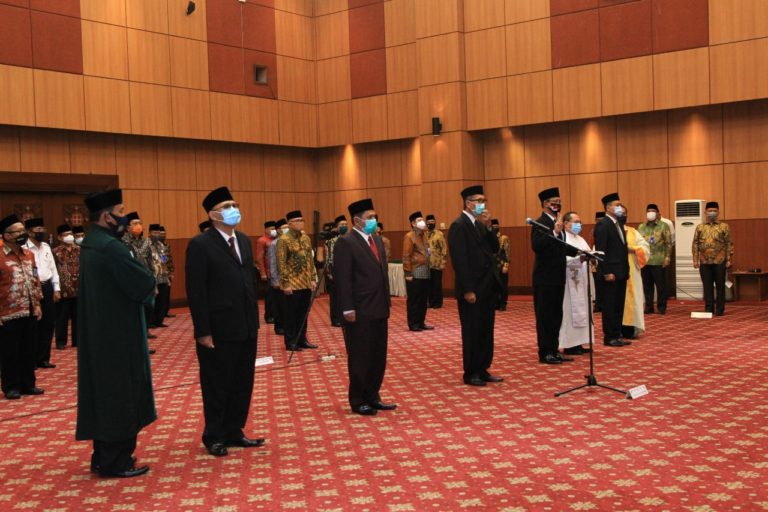 Sah! Direktur Pascasarjana UIN Bandung Jabat Dirjen Pendis Kemenag