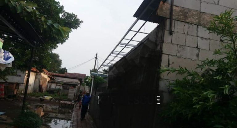 Astaga! 27 Rumah di Depok Rusak Akibat Diterjang Puting Beliung