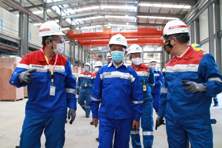 Kepala BKPM Bahlil Lahadalia Tinjau Proyek Pertamina di Balikpapan