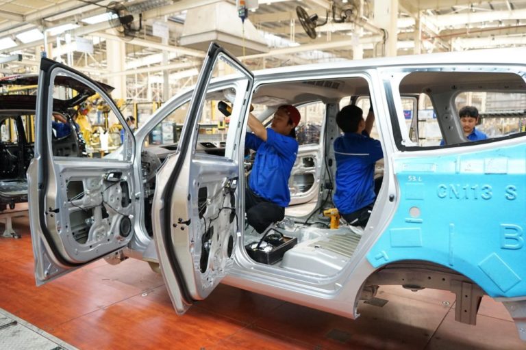 Dongkrak Daya Beli, Menperin Usulkan Pajak Mobil Baru 0 Persen