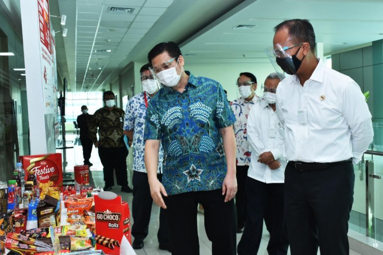 Pacu Industri Mamin, Menperin Apresiasi Penerapan Prokes Covid-19 di PT Mayora