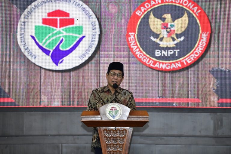 Mendes: Di Desa Kayaknya Nggak Perlu Bicara Terorisme