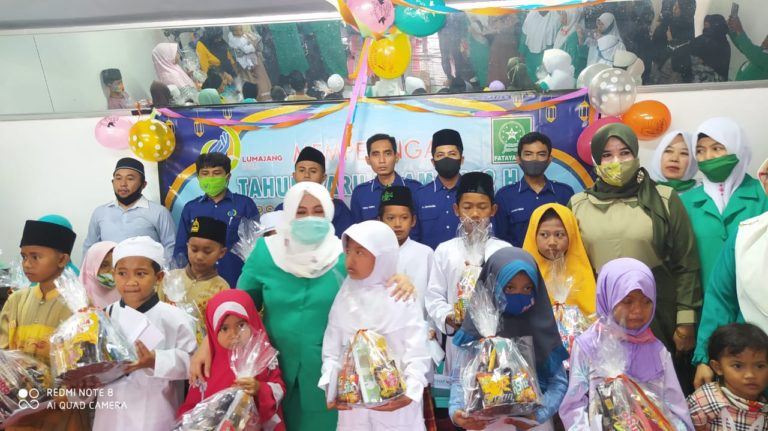 Peringati Tahun Baru Islam, Lumajang Idea-Fatayat NU Gelar Doa Bersama dan Santunan Anak Yatim