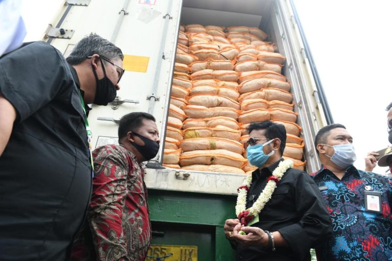 Dari Jatim, Mentan Syahrul Lepas Ekspor Kubis ke Taiwan