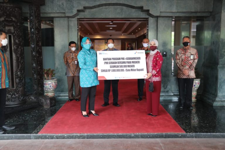 Dukung #GebrakMasker, Pertamina Serahkan 500 Ribu Masker