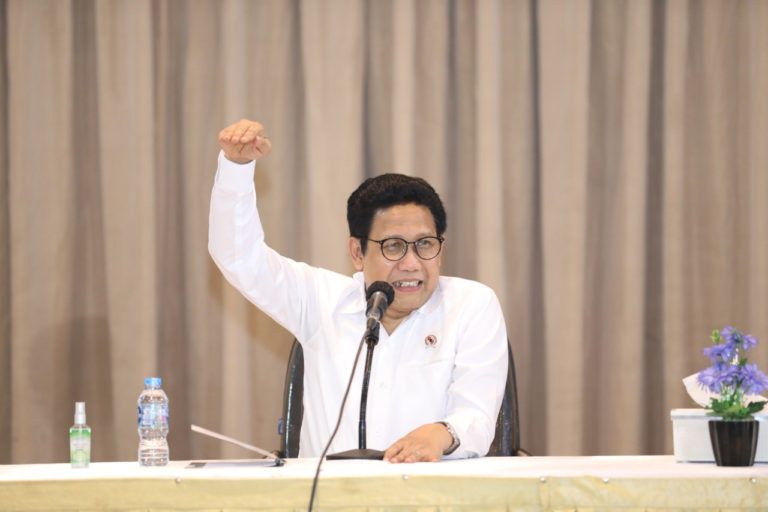 Dana Desa Naik Tipis, Gus Menteri Minta Kades Fokus Entaskan Kemiskinan