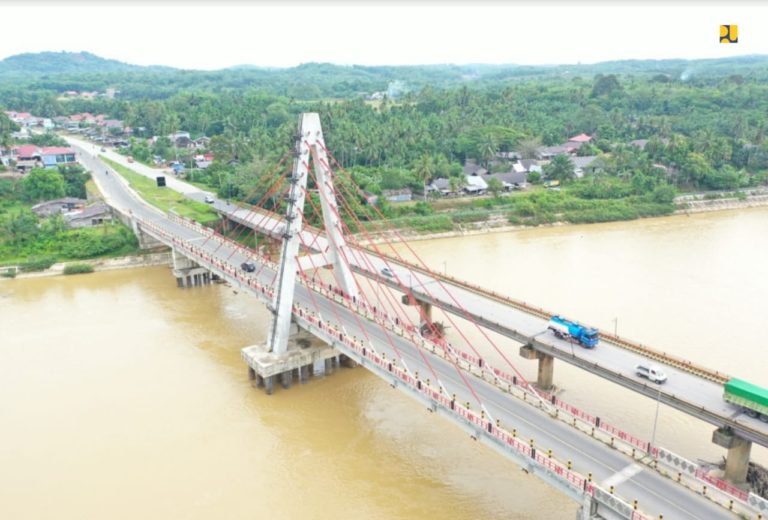 Resmikan Sejumlah Infrastruktur di Dharmasraya Sumbar, Ini Pesan Menteri Basuki