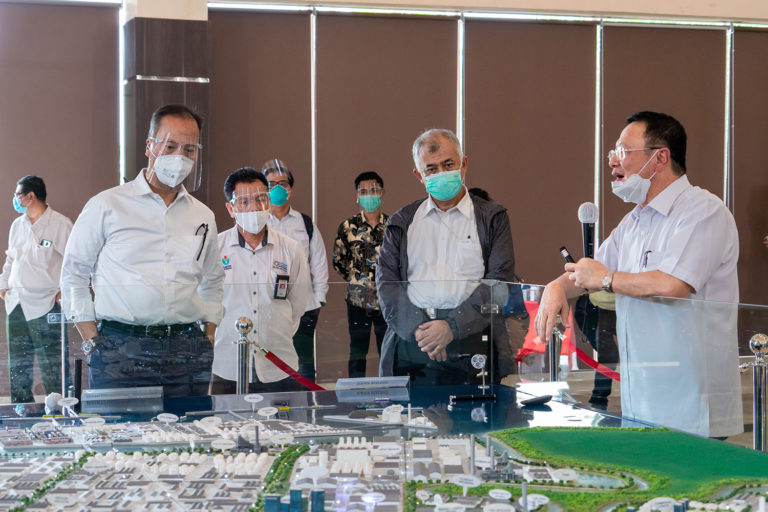Dorong Hilirisasi, Menperin Tinjau Perkembangan Smelter Freeport di JIIPE Gresik