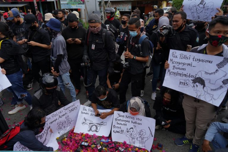Kapolda Gorontalo Enggan Temui Massa Aksi Para Jurnalis