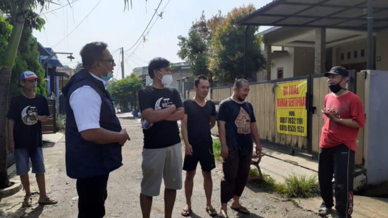 Disambangi Pradi Supriatna, Warga Serua Depok Keluhkan Belum Meratanya Infrastruktur