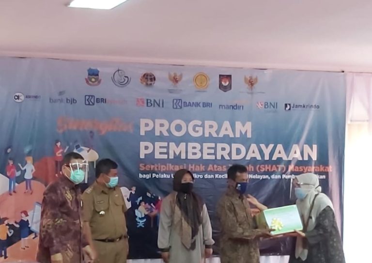 Melalui Program SHAT, Kementan Beri Bantuan ke Petani Garut