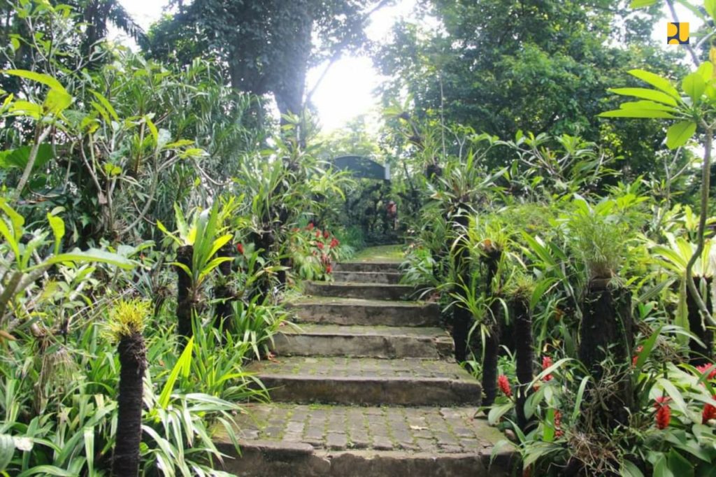 Kementerian PUPR Selesaikan Penataan Taman Anggrek  Kebun 