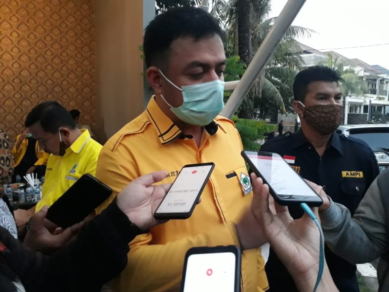 Warga Depok Diajak Dukung Program Berobat Gratis Pradi-Afifah, Modal KTP!