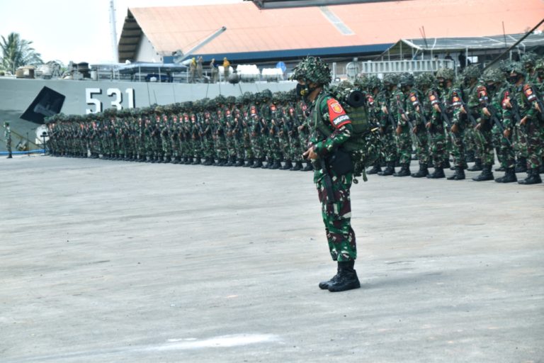 Tiba di Sumatera, Ribuan Prajurit Kostrad Siap Tempur