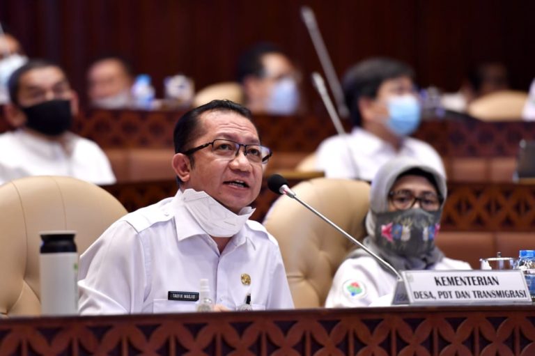 Kemendes PDTT Raih Penghargaan Mitra Bakti Husada 2020