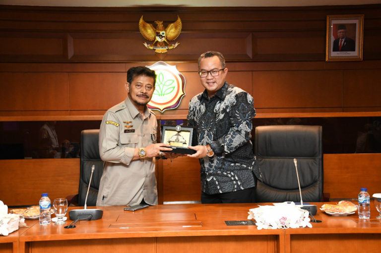 IPB Apresiasi Satu tahun Kinerja Mentan SYL