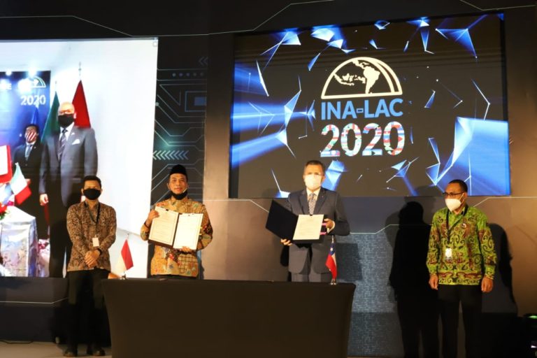 Perkuat Hubungan Dagang, RI-Chile Tandatangani MoU Jaminan Produk Halal