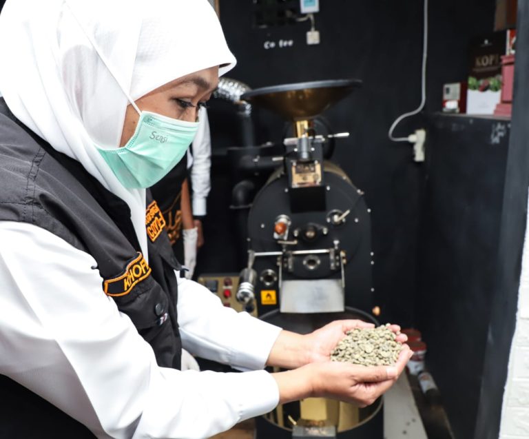 Khofifah Ingin Kabupaten Bondowoso Kembangkan BUMD dan Trading House Kopi