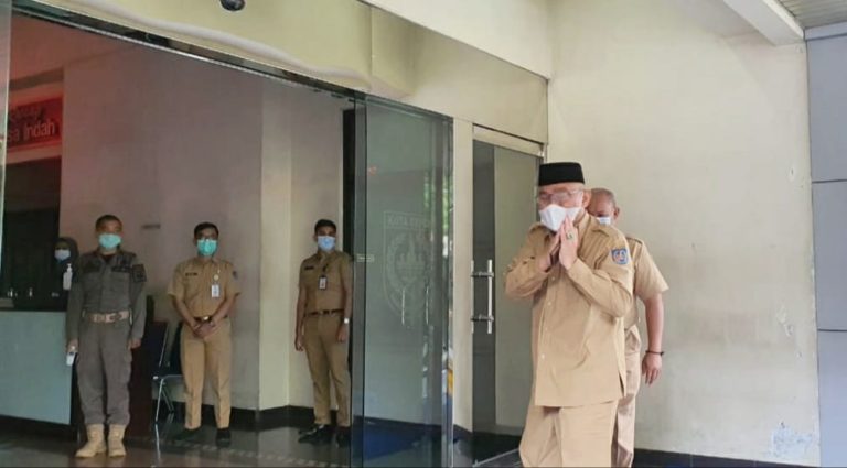 Belum Rampung Isolasi Pasca Sembuh dari Covid-19, Idris Kembali Ngantor di Balai Kota Depok