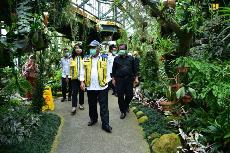 Menteri PUPR Tinjau Penataan Kawasan Taman Anggrek Kebun Raya Bogor