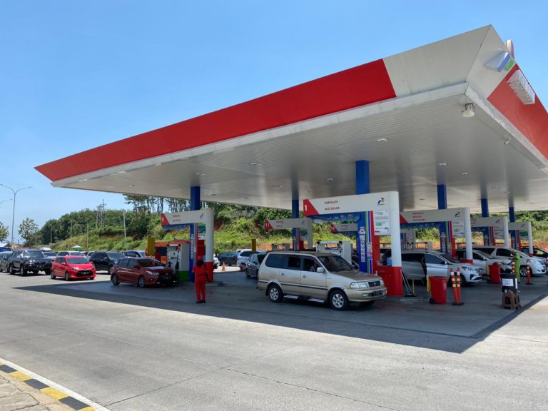Jelang Nataru, Pertamina Siapkan Layanan BBM Tambahan di Tol Trans Jawa