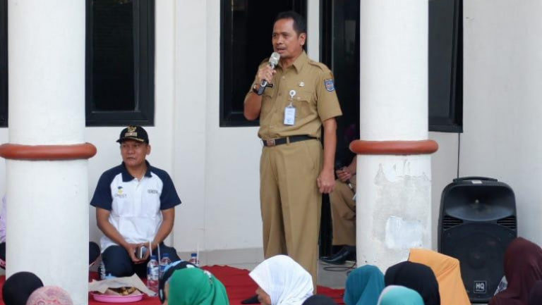 Sempat Viral, Pemkot Depok Cek Kondisi Warga yang Konsumsi Tepung Goreng
