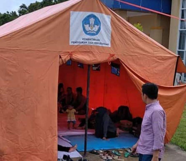 Kemendikbud Turunkan Tim Bantu Korban Gempa di Sulawesi Barat