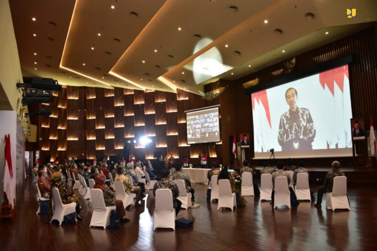 Jokowi berharap Lelang Dini Kementerian PUPR dukung Pemulihan Ekonomi