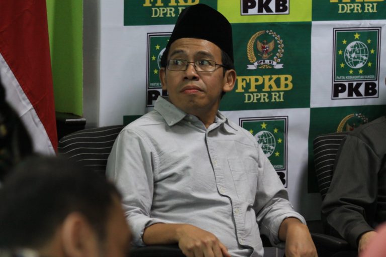 Ahmad Sahal: Siswi Muslimah juga Tidak Boleh Dipaksa Berjilbab