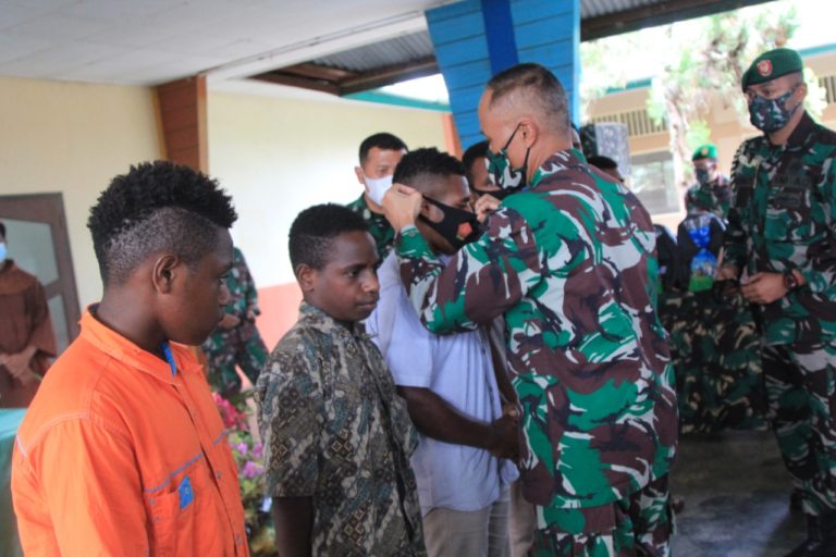 Pangdam Cenderawasih Ajak Anak-anak Panti Asuhan Pedomani Prokes