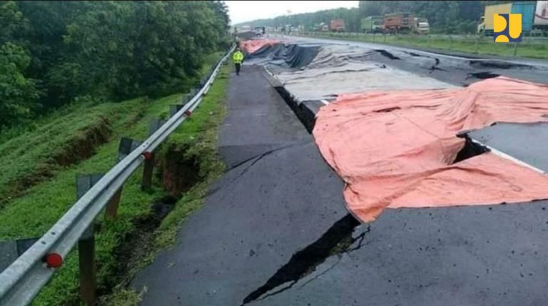 Tol Cipali KM 122 Ambles, Kementerian PUPR Bersama BUJT Turun Tangan