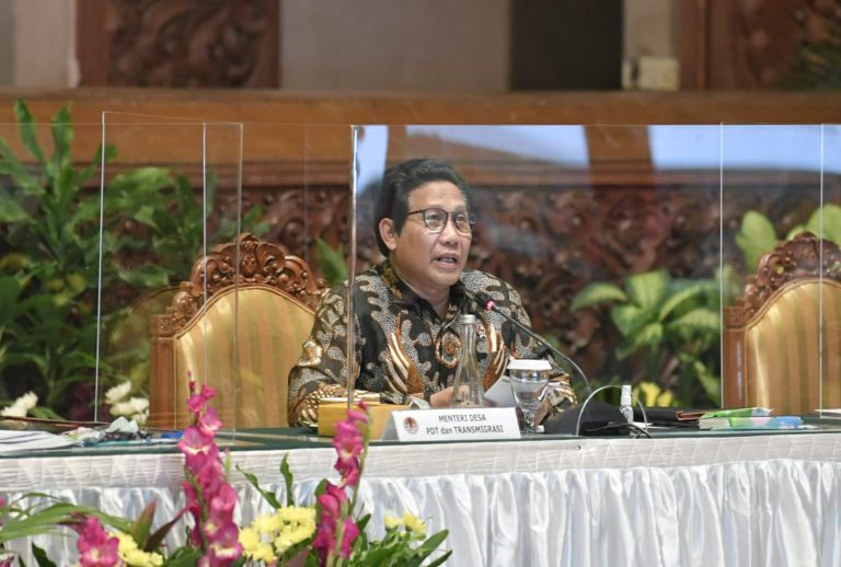 Melalui SDGs Desa, Gus Menteri Siap Bantu Cegah Kebakaran Hutan dan Lahan